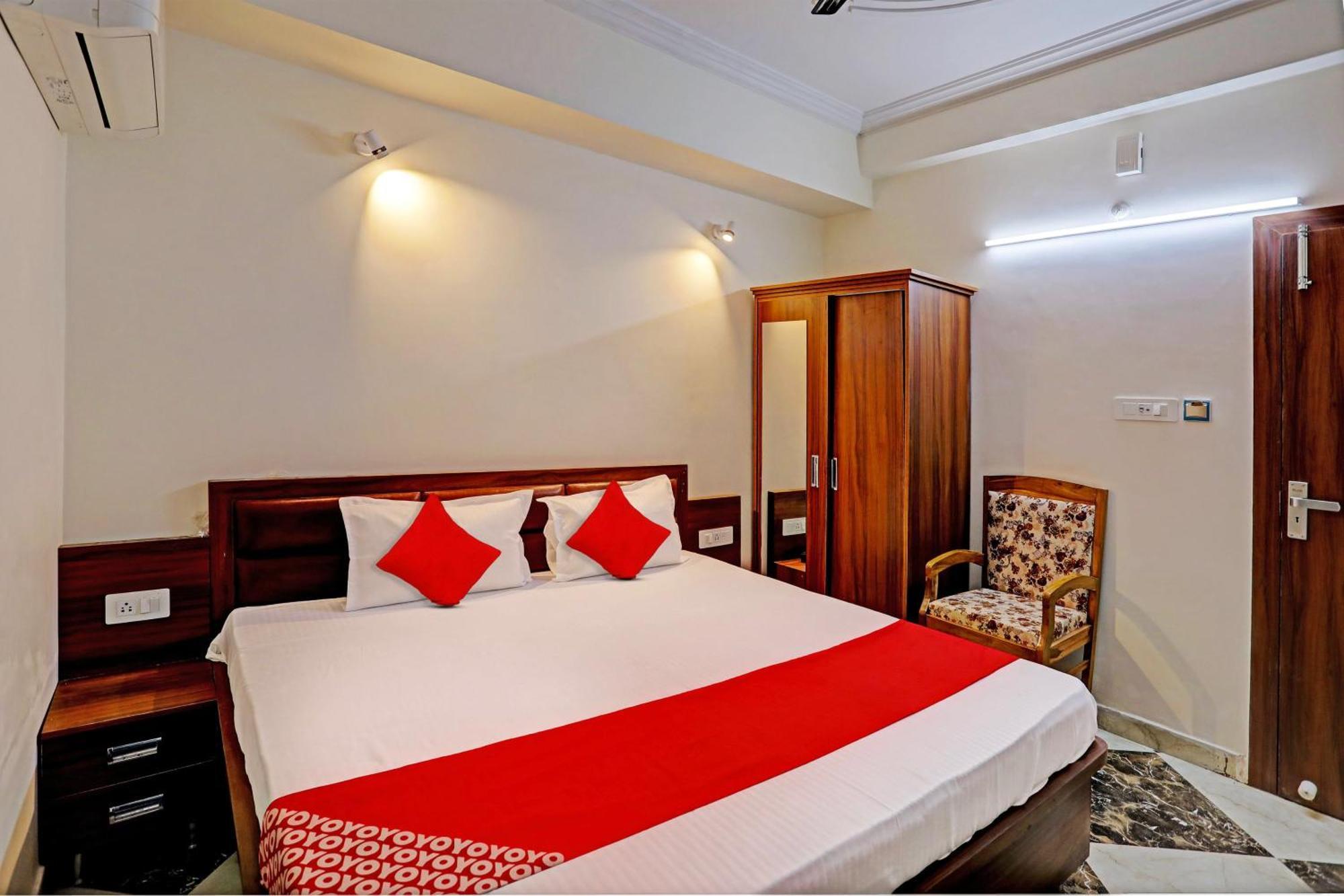 Hotel O Al Diwan Banquet And Suites กานปูร์ ภายนอก รูปภาพ