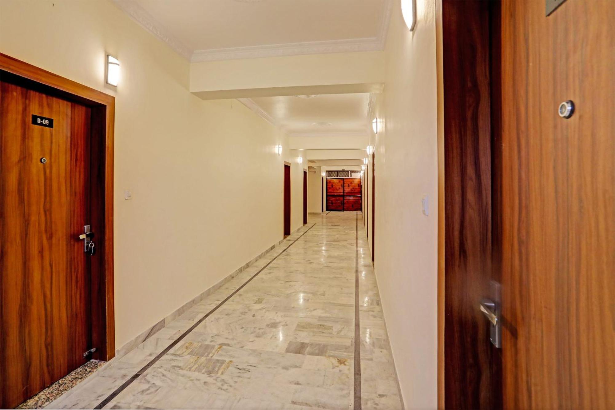 Hotel O Al Diwan Banquet And Suites กานปูร์ ภายนอก รูปภาพ