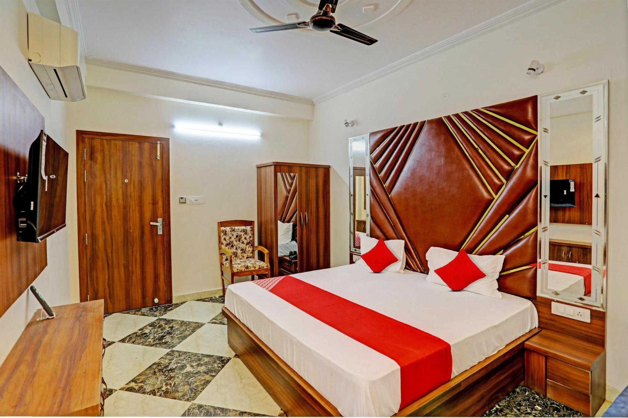 Hotel O Al Diwan Banquet And Suites กานปูร์ ภายนอก รูปภาพ
