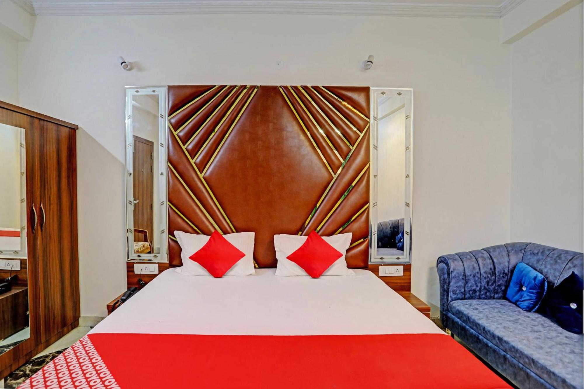 Hotel O Al Diwan Banquet And Suites กานปูร์ ภายนอก รูปภาพ